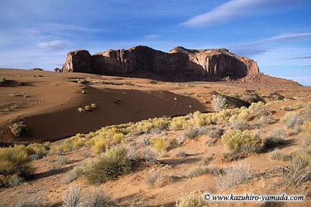 Spearhead Mesa over Dune / XyAwbhT