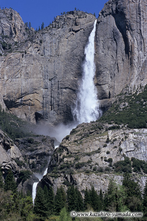 Yosemite Falls (3) / Z~e